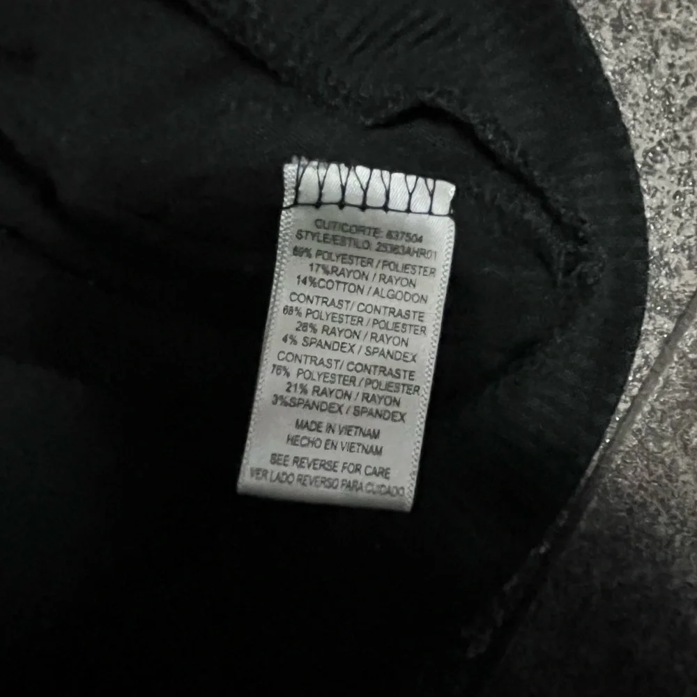 Ab* Black Short Sleeve Cropped Cardigan - Picture 4 of 4